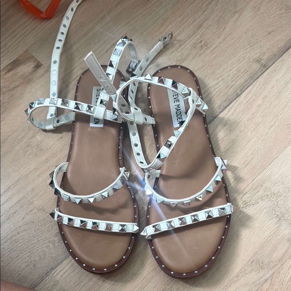 Steve Madden White Sandals with Silver Studs